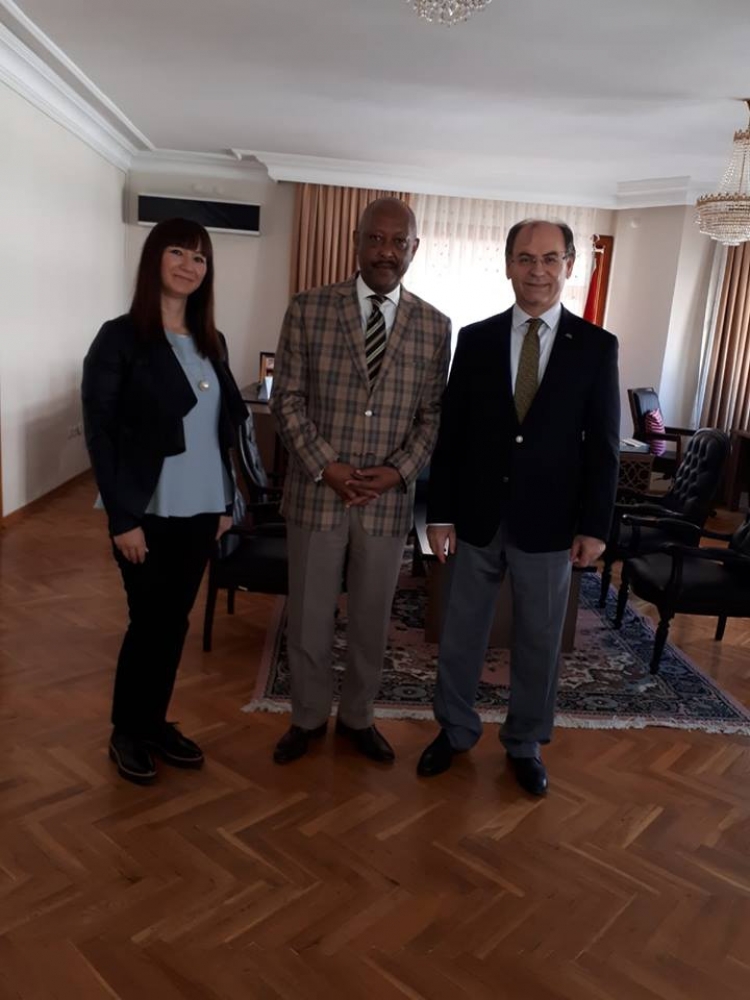 Dr.Rahmi Er Etiyopya Büyükelçisi'ni ziyaret etti