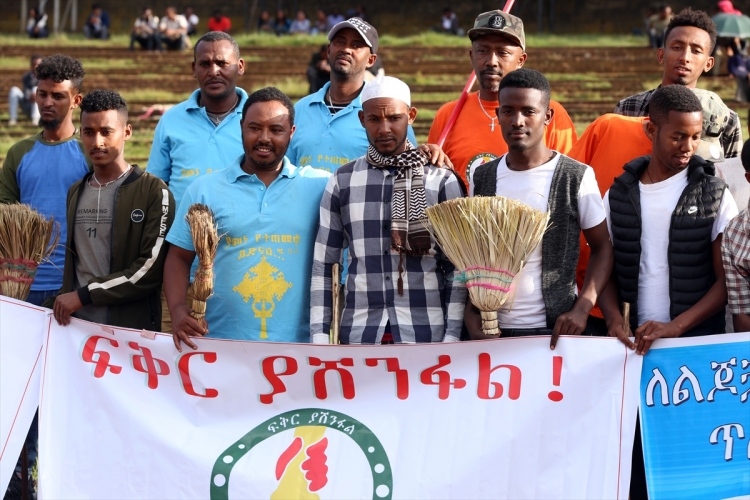 Etiyopya'da Meskel Bayramı hazırlığı