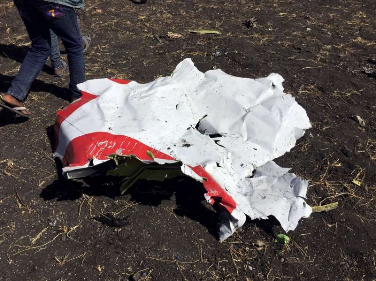 Etiyopya'da yolcu uçağı düştü kurtulan olmadı